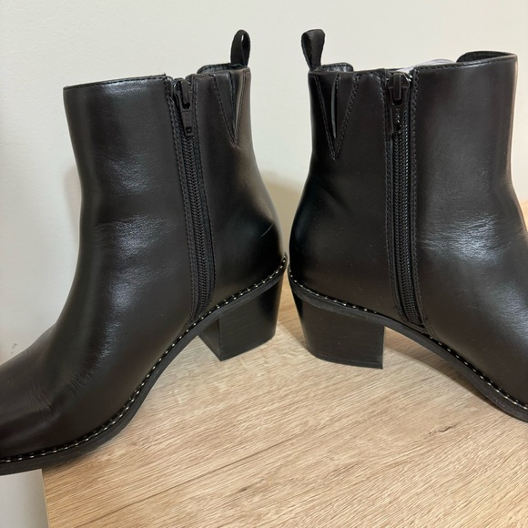 Deltan Pippa Boots - Picture 5 of 7